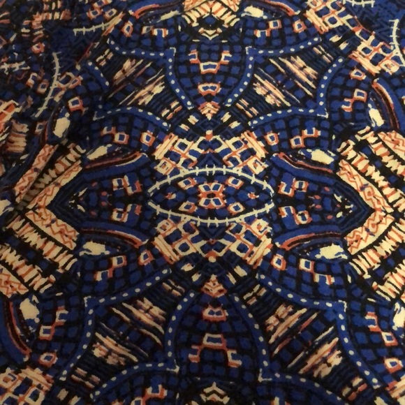 Pattern Tank - Picture 2 of 2